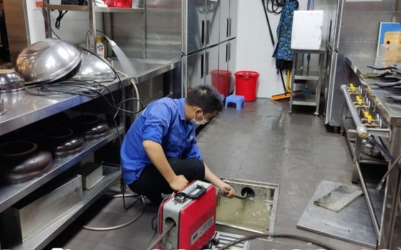 Thông cống nghẹt phường Trần Phú