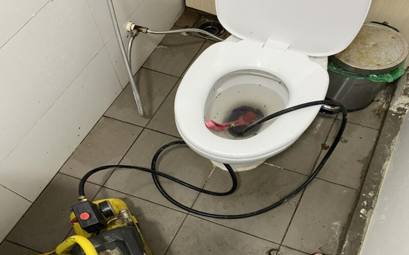 Hút hầm cầu phường Nguyễn Văn Cừ